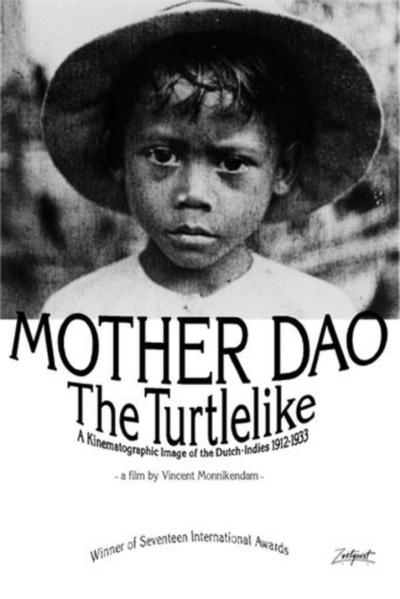 Moeder Dao, de schildpadgelijkende cover