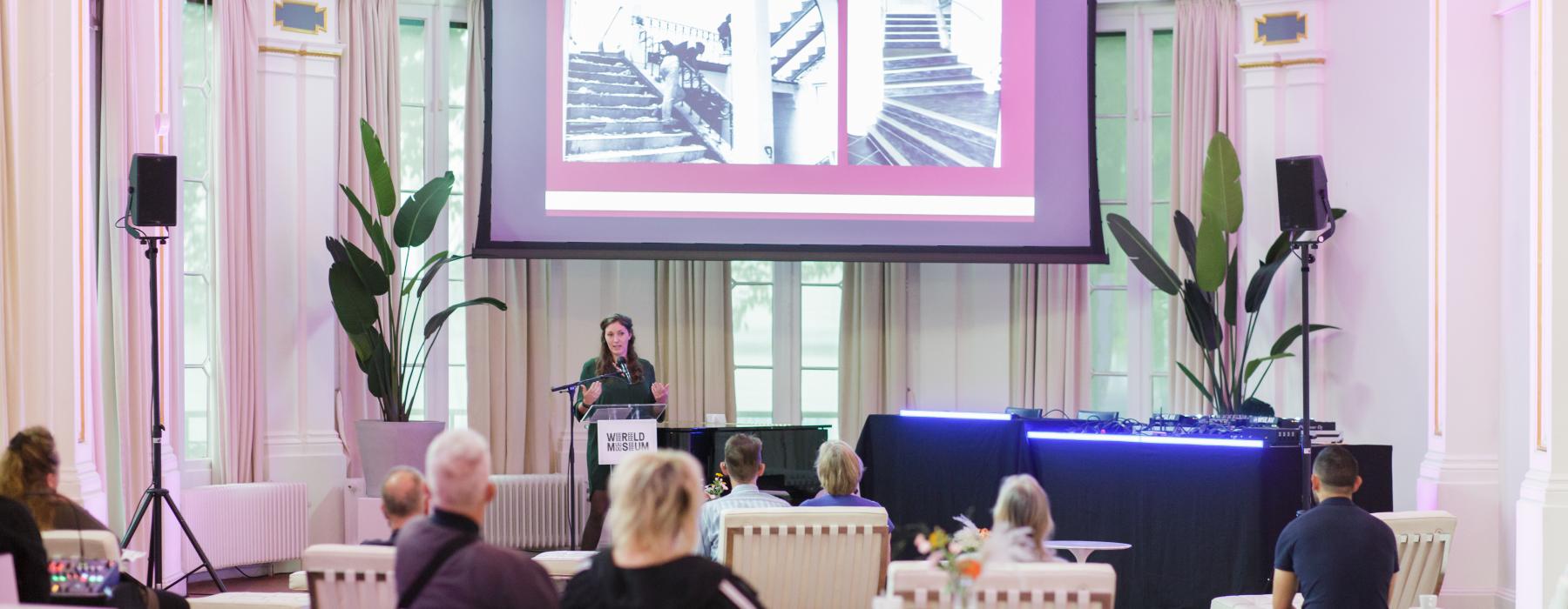 Wereld opening online event