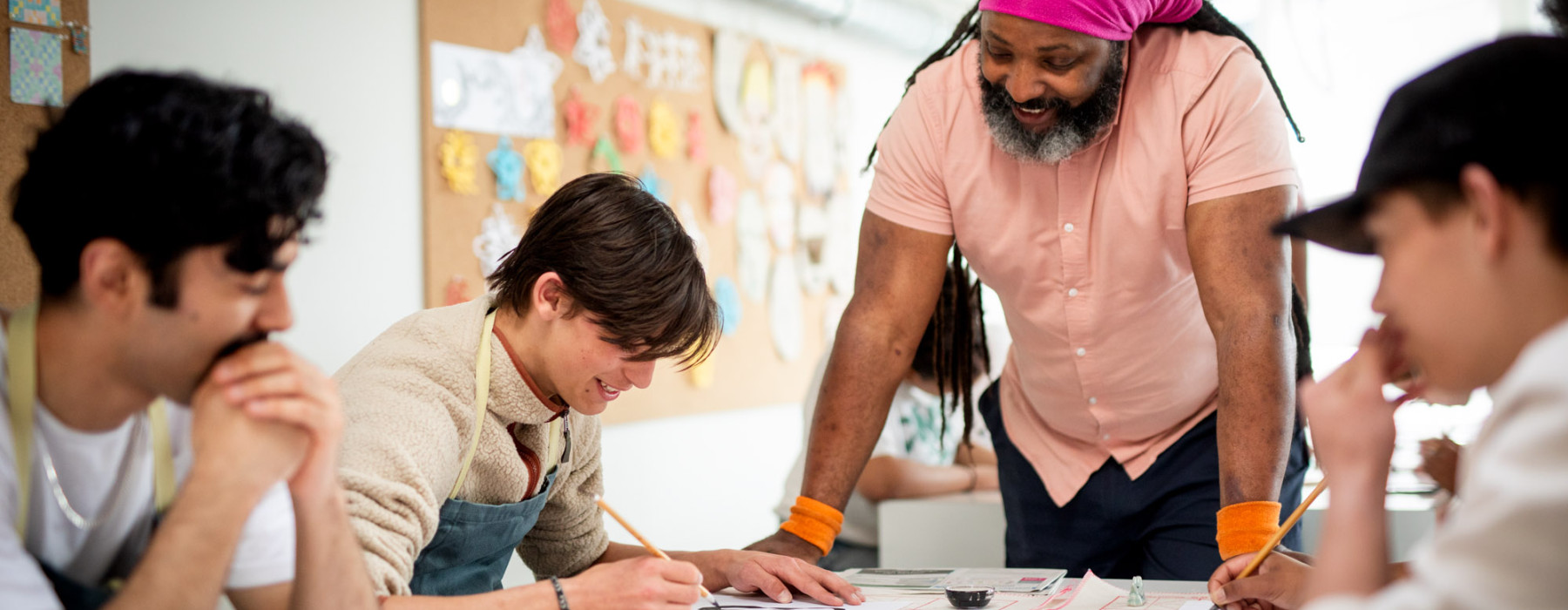 Schoolprogramma het atelier in Wereldmuseum Rotterdam