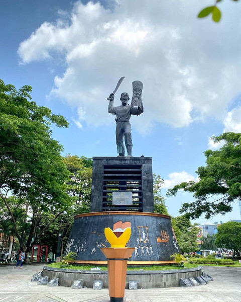 Patung Pattimura Terbaru - Wikimedia Commons