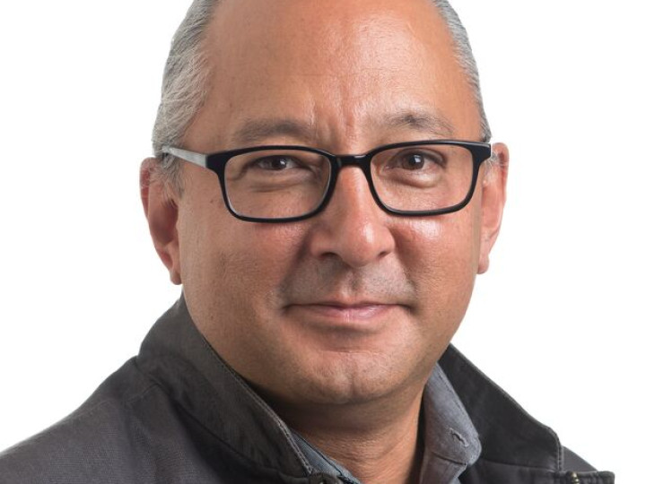 © Will Wilson, portret van Joe Horse Capture, uit de serie Critical Indigenous Photographic Exchange (CIPX)