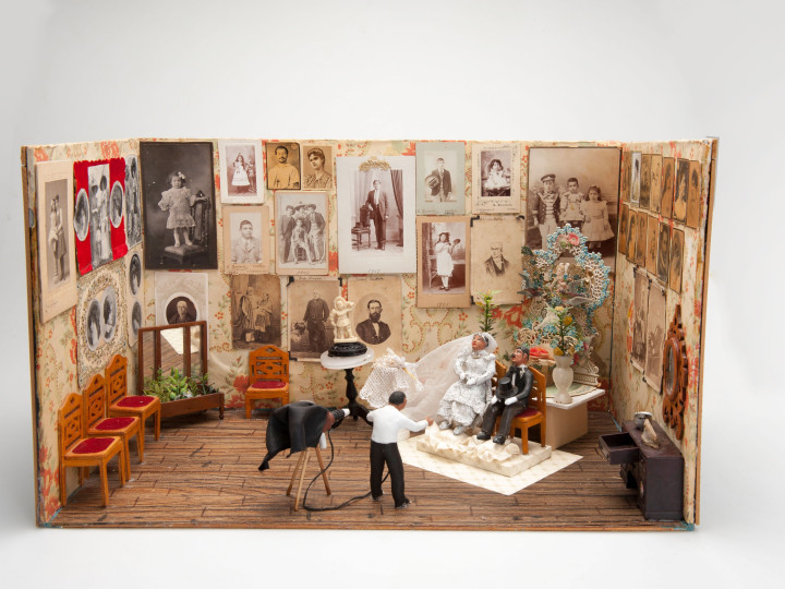 #8 Miniatuurkast van een fotostudio door Juan Mora Pérez