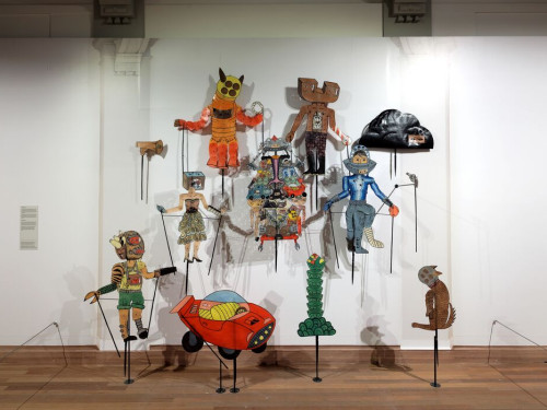 Eko Nugroho, Wajangpoppen uit de serie Hidden Violence, 2008