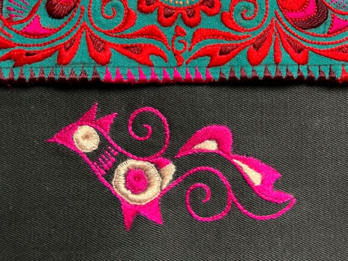Raojia sampler with vintage belly cover